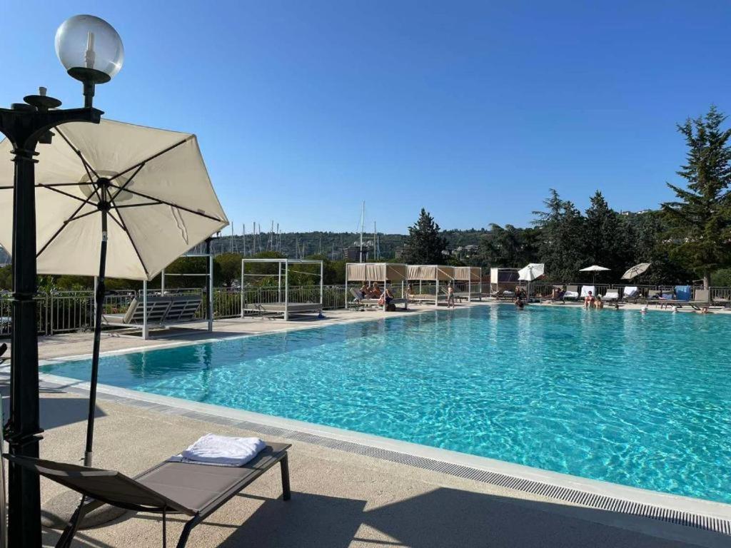 Villa Floating Sea House Aurora à Portorož Extérieur photo